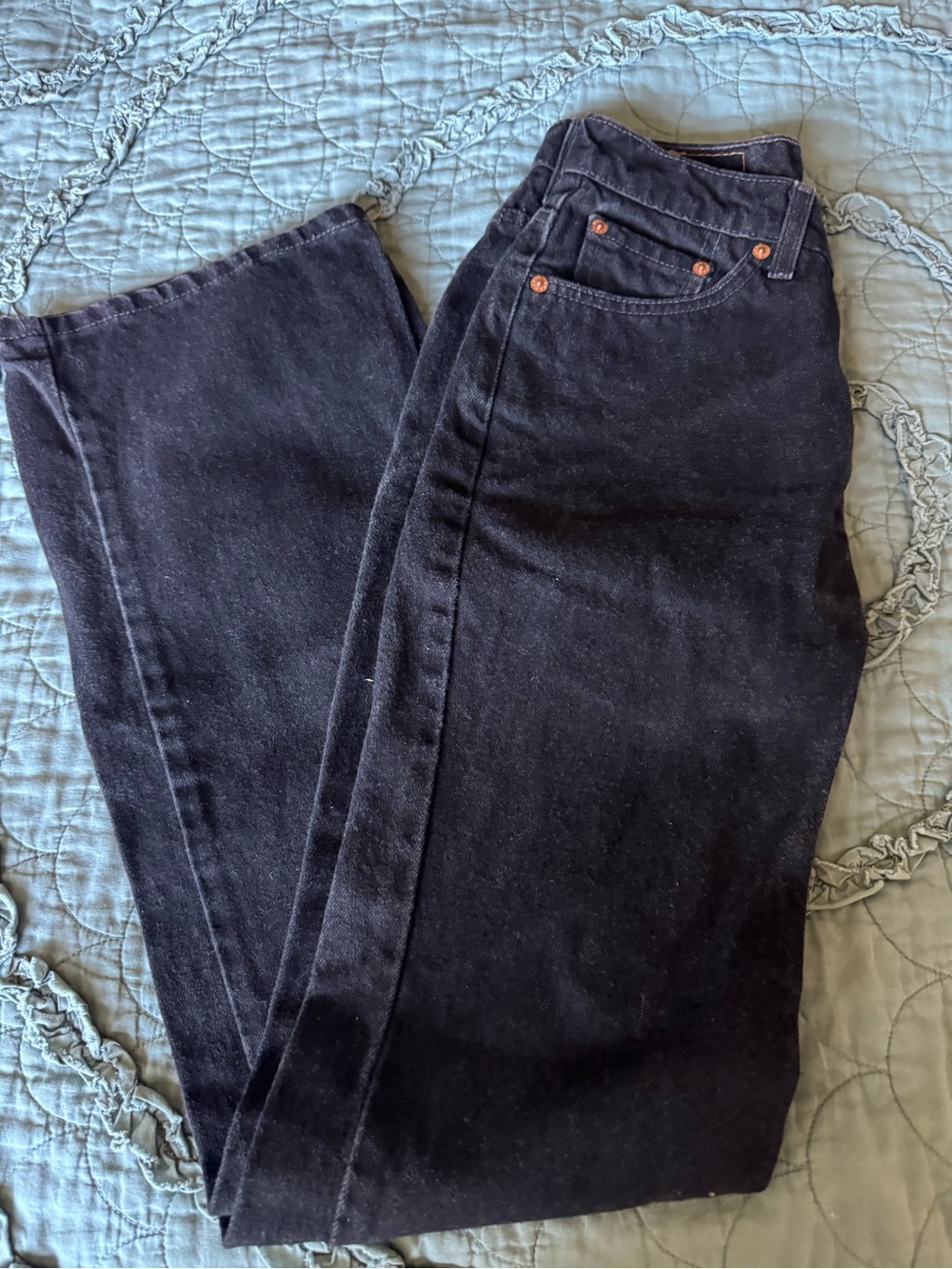 Levi Classic Black Women's Jeans